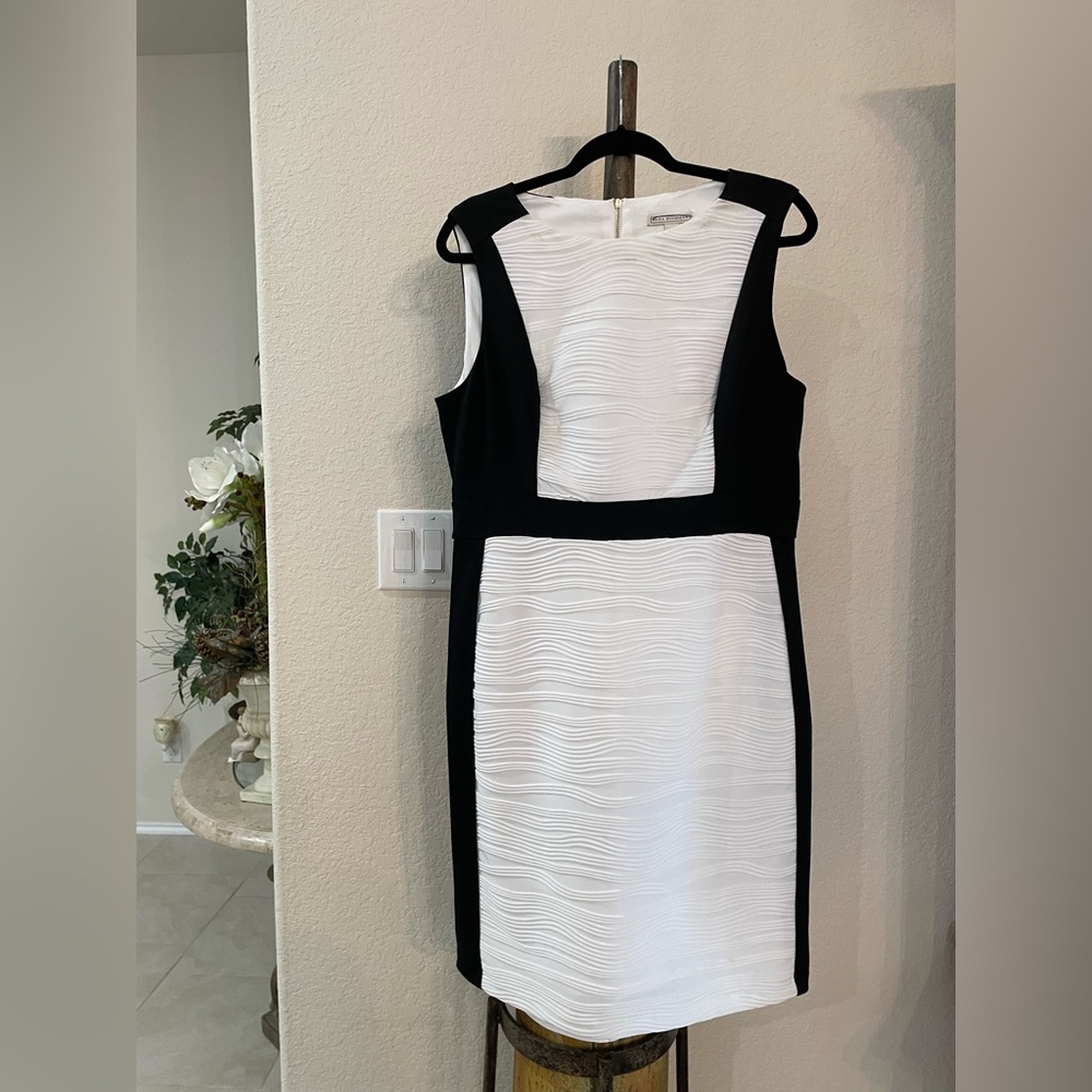 🖤🔴 New Barely Worn Chic Sheath ribbed  DANA BUCHMAN Black & White Dress SZ 14